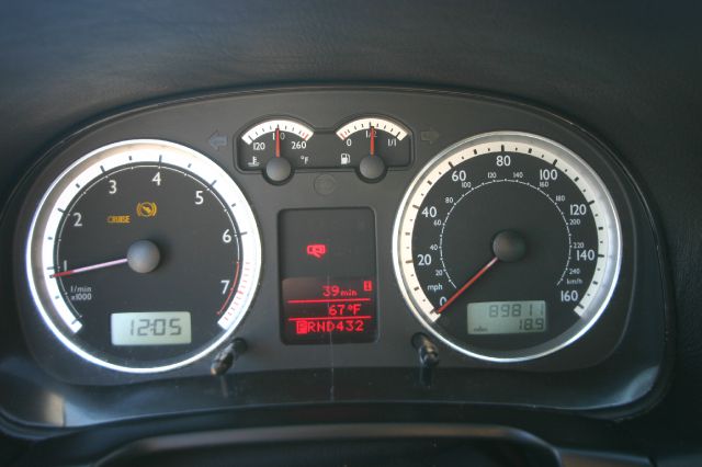 Volkswagen Jetta Ml500 4matic 4dr 5.0L AWD SUV Sedan