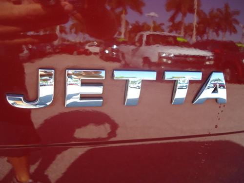 Volkswagen Jetta 2005 photo 2