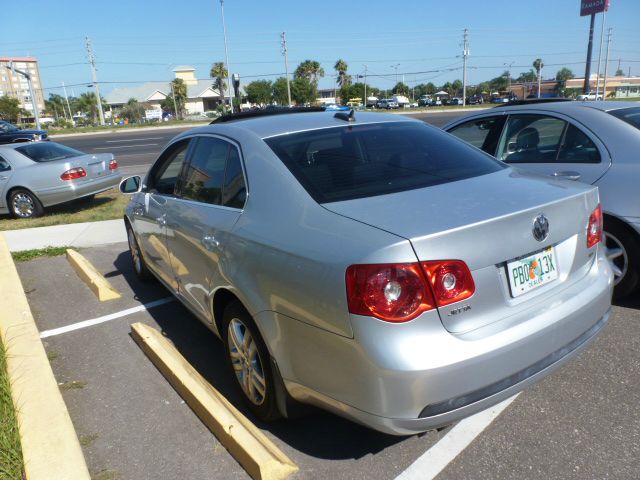 Volkswagen Jetta CD With MP3 Sedan