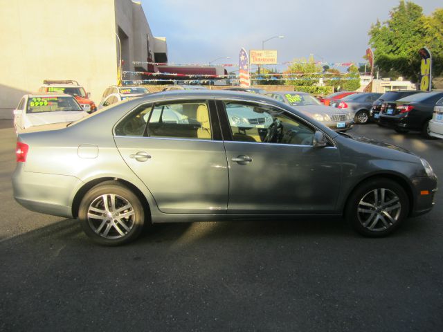 Volkswagen Jetta 2006 photo 4
