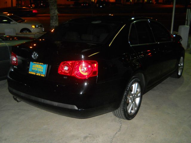 Volkswagen Jetta 2006 photo 4