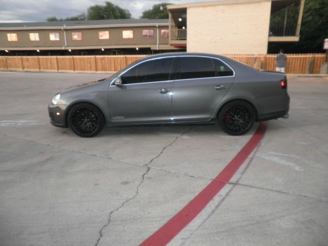 Volkswagen Jetta 5.0L Sedan