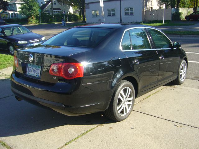 Volkswagen Jetta Limited Wagon Sedan