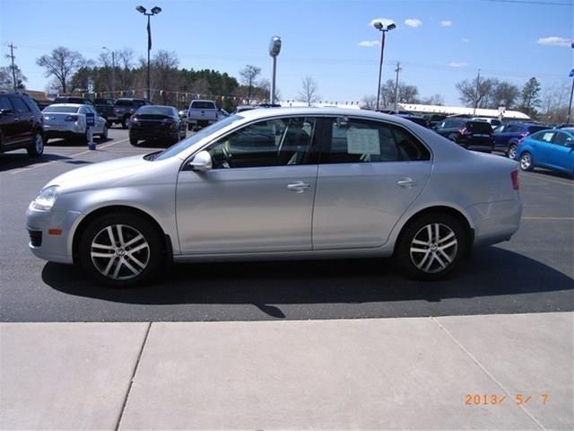 Volkswagen Jetta GS-R Sedan