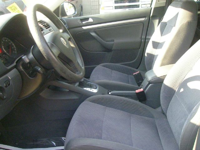 Volkswagen Jetta 4dr Wgn SEL Premium Sedan