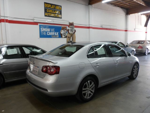 Volkswagen Jetta 2006 photo 3