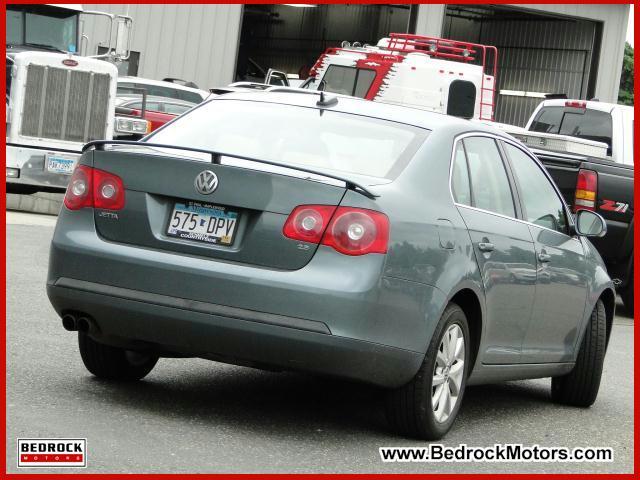 Volkswagen Jetta 2006 photo 2