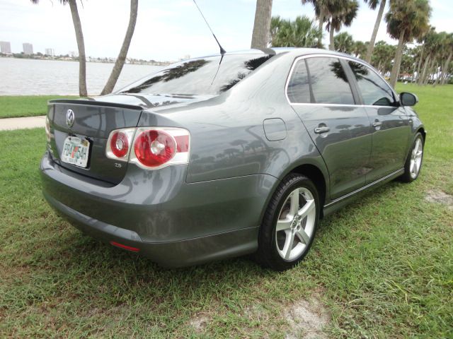 Volkswagen Jetta Supercharged Notchback Sedan
