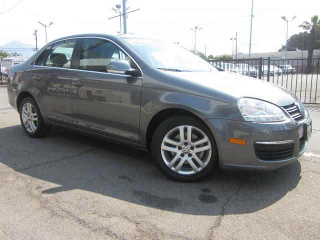 Volkswagen Jetta GS-R Sedan