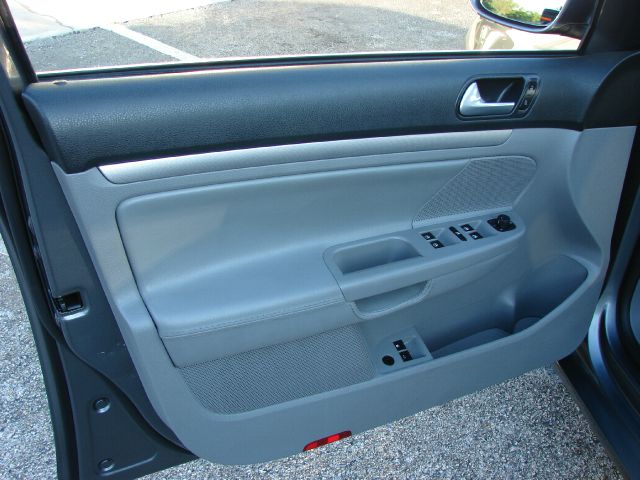 Volkswagen Jetta 2007 photo 33