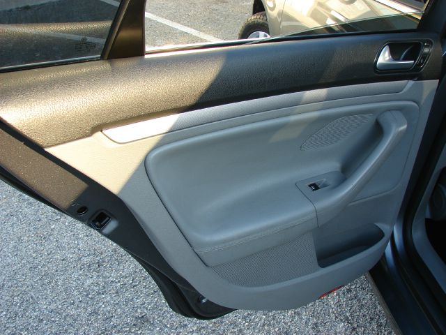 Volkswagen Jetta 2007 photo 38