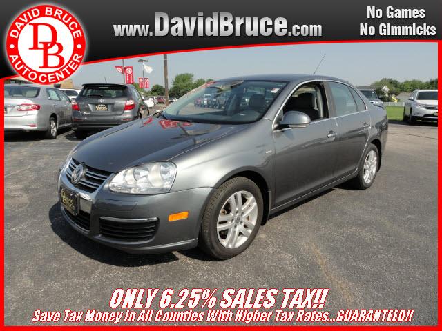 Volkswagen Jetta AWD Luxury Sport Sedan