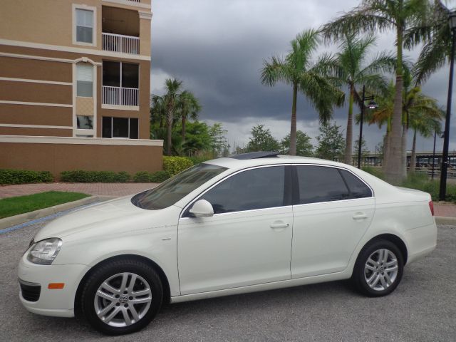 Volkswagen Jetta Supercharged Notchback Sedan