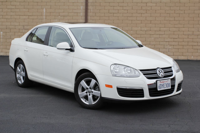 Volkswagen Jetta LS Premium Group Unspecified