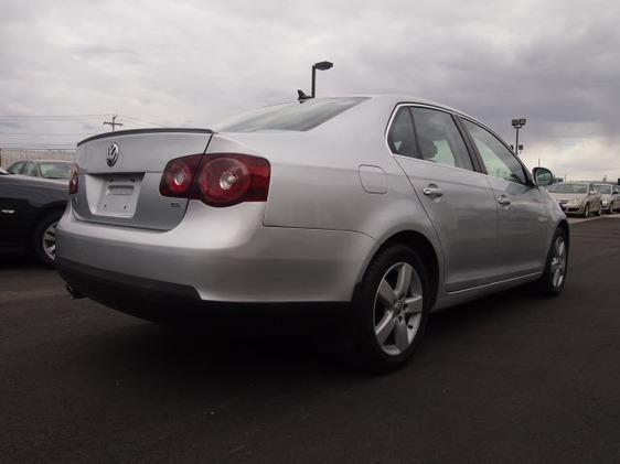 Volkswagen Jetta 2008 photo 4