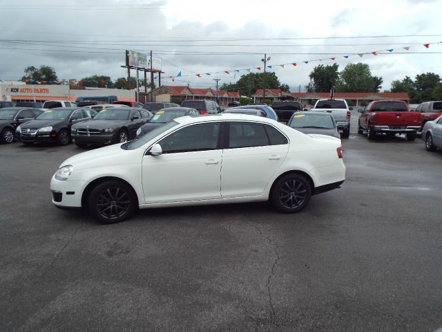 Volkswagen Jetta Supercharged Notchback Sedan