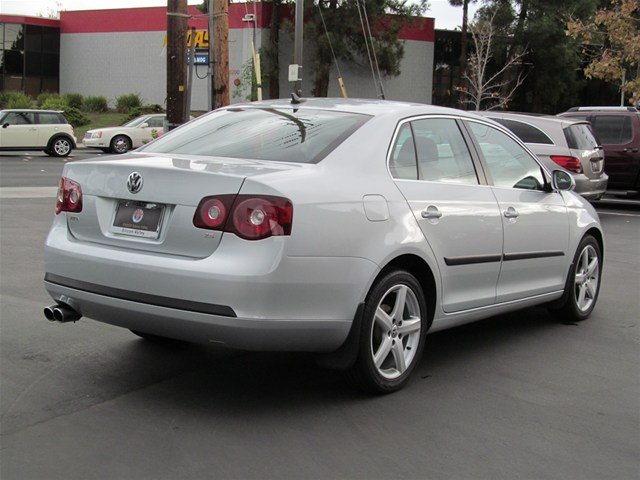 Volkswagen Jetta 2008 photo 4