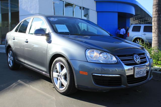 Volkswagen Jetta LS Premium Group Unspecified