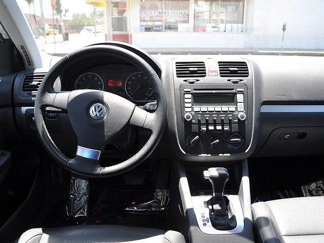 Volkswagen Jetta 2008 photo 3