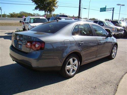 Volkswagen Jetta 2009 photo 4