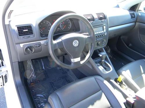 Volkswagen Jetta 2009 photo 3