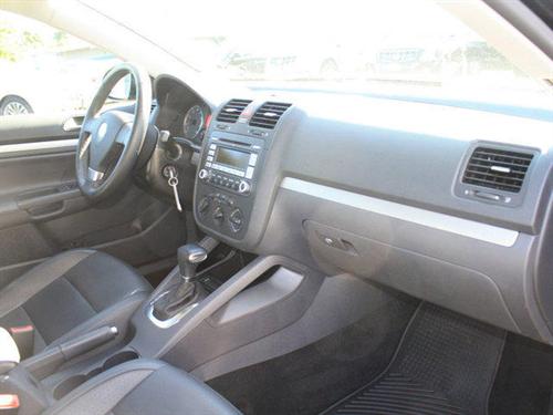 Volkswagen Jetta 2009 photo 4