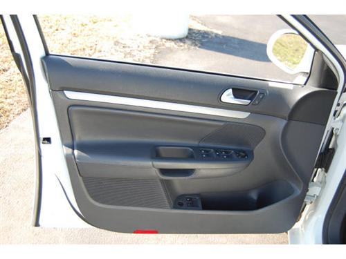 Volkswagen Jetta 2009 photo 3