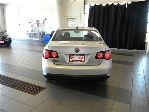 Volkswagen Jetta 2009 photo 2