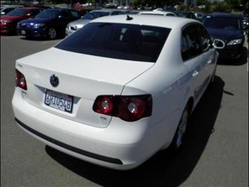 Volkswagen Jetta 2009 photo 4