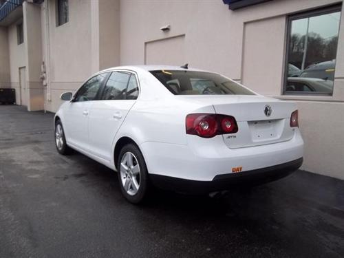 Volkswagen Jetta 2009 photo 2