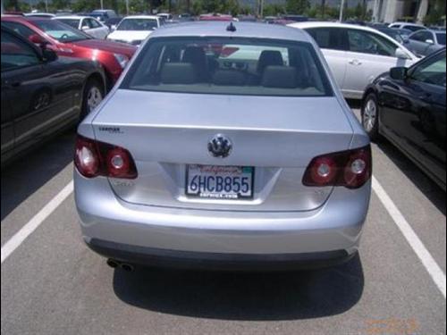 Volkswagen Jetta 2009 photo 2