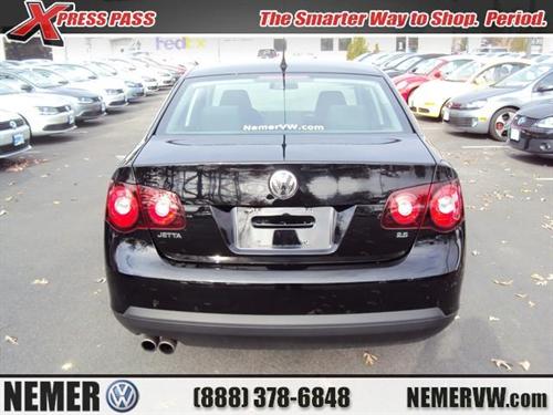 Volkswagen Jetta 2009 photo 2