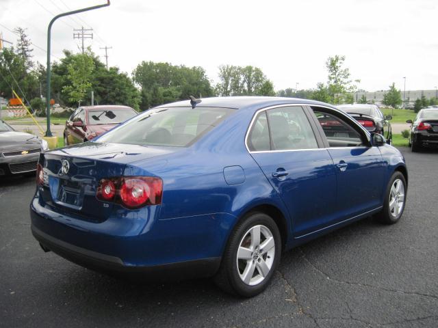 Volkswagen Jetta 2009 photo 2