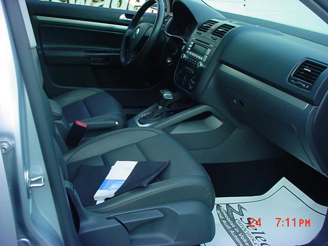 Volkswagen Jetta 2009 photo 2