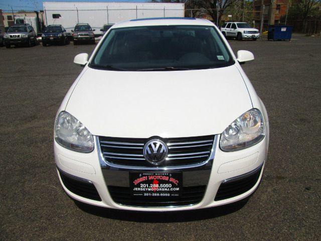 Volkswagen Jetta 2009 photo 3