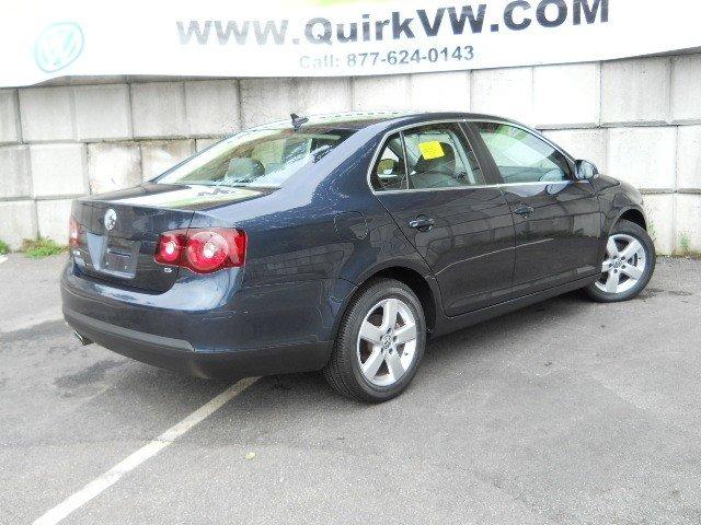 Volkswagen Jetta Unknown Sedan
