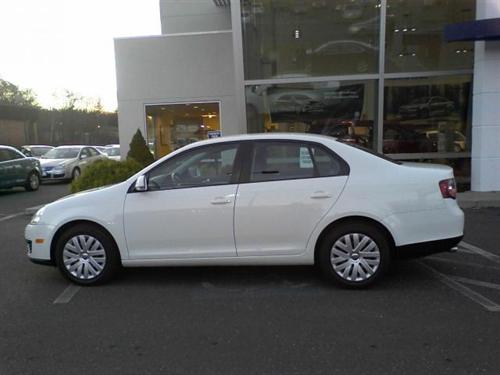 Volkswagen Jetta 2009 photo 3