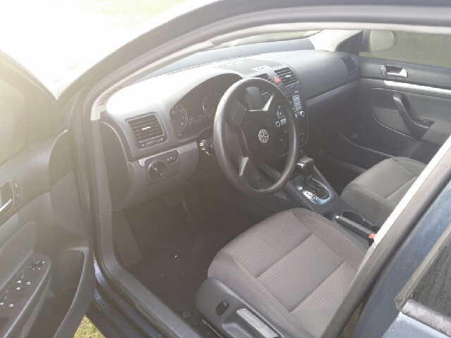 Volkswagen Jetta XR Sedan