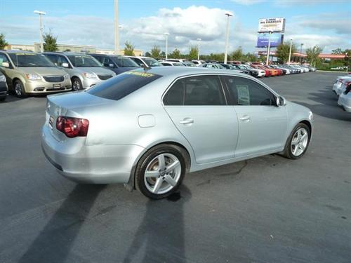 Volkswagen Jetta 2009 photo 3
