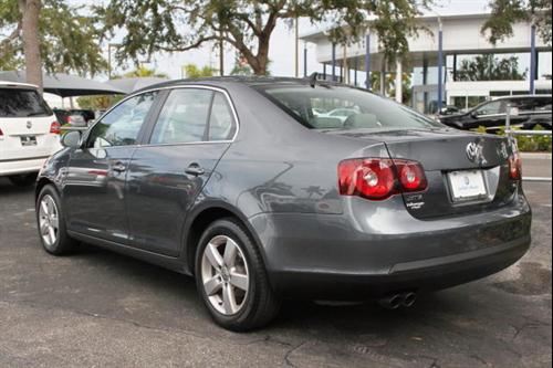 Volkswagen Jetta 2009 photo 2