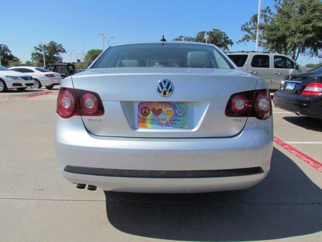 Volkswagen Jetta 2009 photo 3
