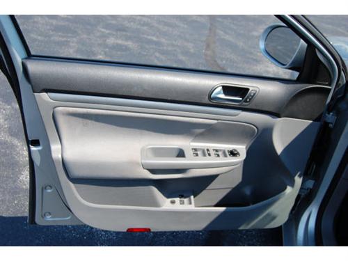 Volkswagen Jetta 2009 photo 3