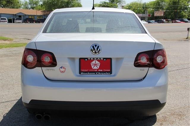Volkswagen Jetta 2009 photo 4