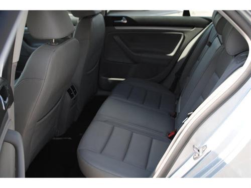 Volkswagen Jetta 2009 photo 2