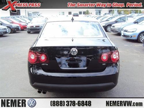 Volkswagen Jetta 2009 photo 2