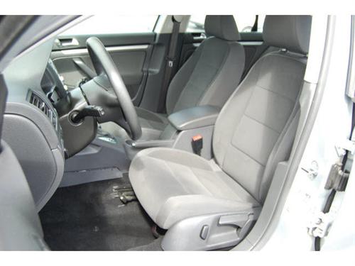 Volkswagen Jetta 2009 photo 4