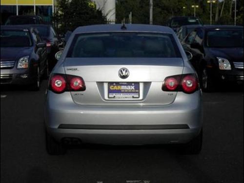 Volkswagen Jetta 2009 photo 3