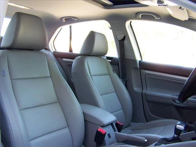 Volkswagen Jetta 2009 photo 16