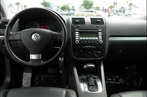 Volkswagen Jetta 2009 photo 4