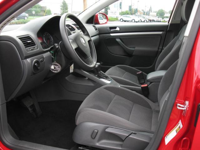 Volkswagen Jetta 2009 photo 4